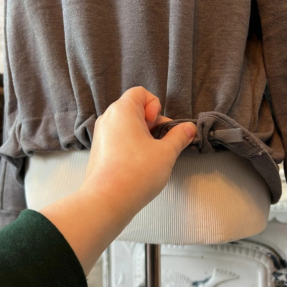 Fabletics | High Neck Cropped Sweatshirt - Picture 3 of 7